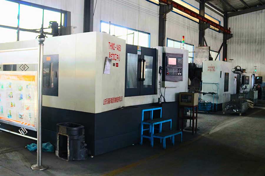 Centre d'usinage CNC horizontal en Chine