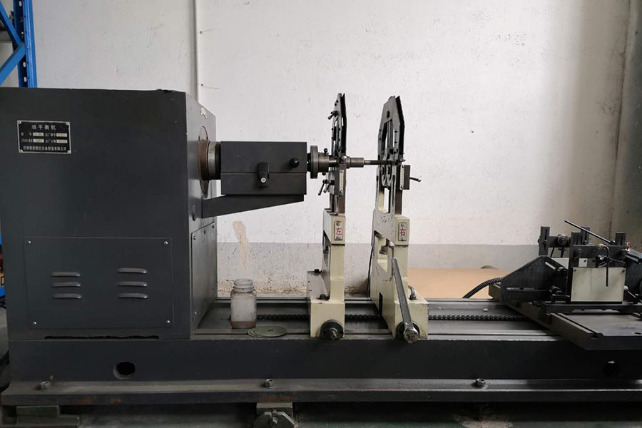 máy kiểm tra cân bằng động tại Xưởng đúc RMC