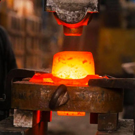 процесс ковки стали